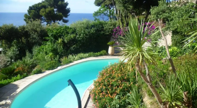 Вилла Villa du Bau Rouge