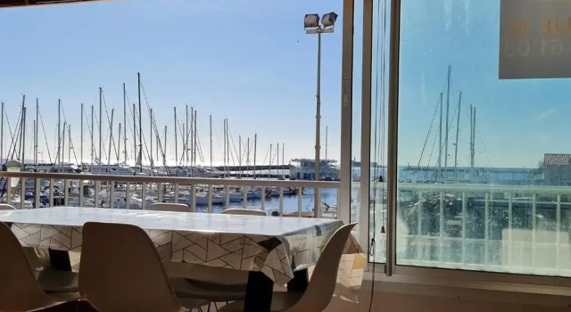Апартаменты Résidence de standing la Pêcherie Spacieux T3 comme un cocon familial vue mer et sur l'avant port Sur le bout du bout de Cap d'Agde seule cap en Occitanie