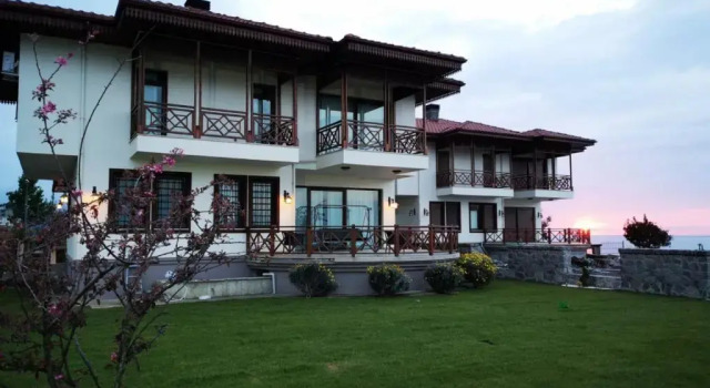 Вилла Enchanting Villa Near Firtina River With Backyard