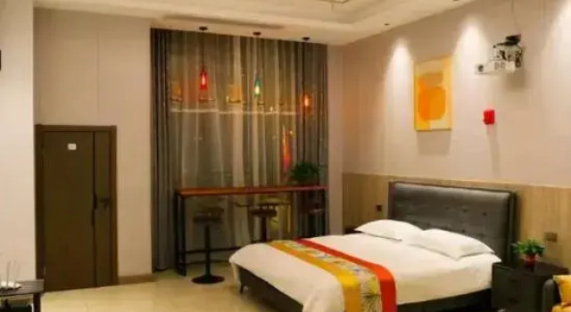 Daixian Dayin Cinema Homestay, Book Hotel Dai Shanxi