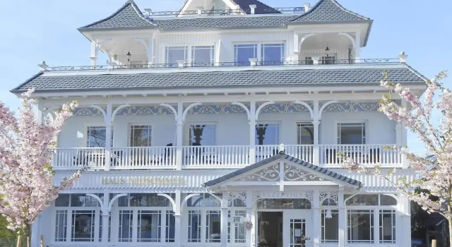 Апартаменты с балконом и с видом на море Haus Midsommer