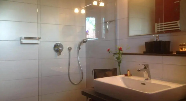 Апартаменты Landhaus Vogelweide - 2 Zimmer Mit Balkon