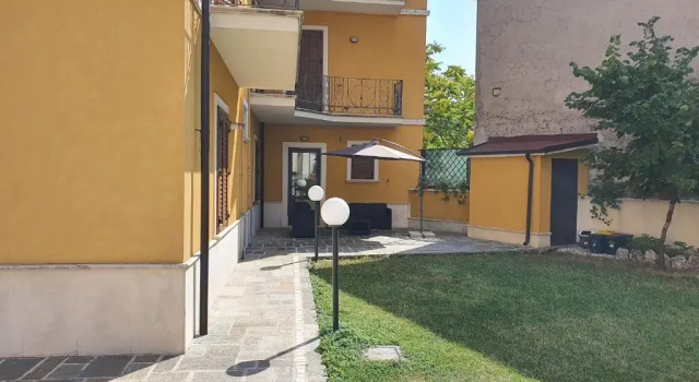 Vittoria House, Réserver Hôtel Celano Abruzzes