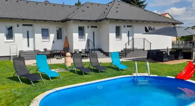 Апартаменты Rigó Apartman