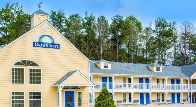 Days Inn by Wyndham Cornelia, Boek Hotel Hotels in Georgia met parkeren, Parkeren