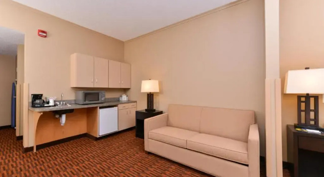 Люкс Holiday Inn Express Breezewood by IHG