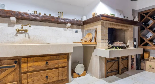 Nice Home In Postira With Wifi, Prenota Hotel Hotel a Croatian Islands con piscina, Piscina