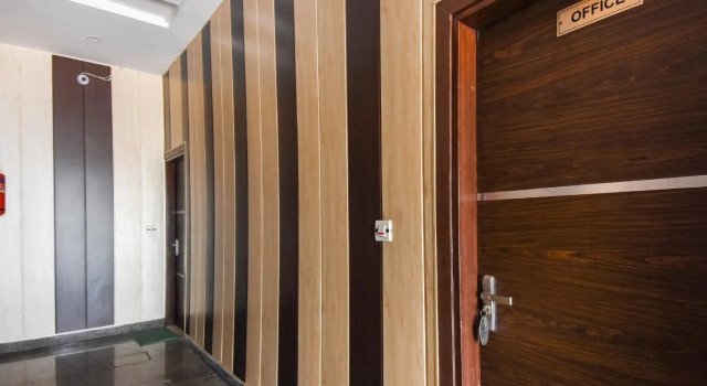 OYO 15947 Hotel Prabhat, Забронировать Отель Зиракпур штат Харьяна