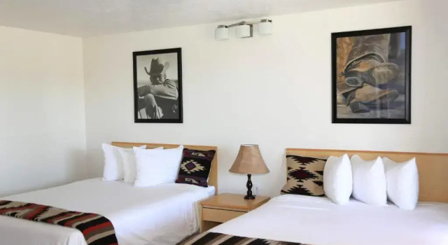 Четырёхместный номер Standard The Riverside Ranch RV Park, Motel & Campground