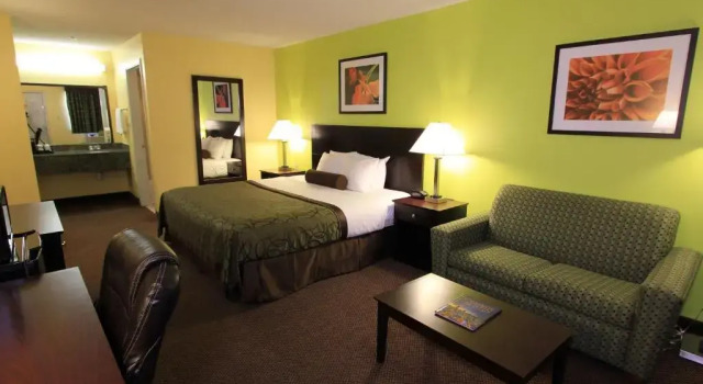 Номер Standard Days Inn by Wyndham Round Rock