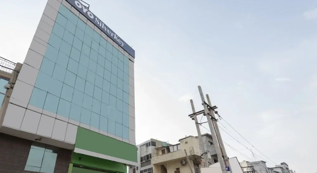 Silver Key Pooth Kalan by OYO Rooms