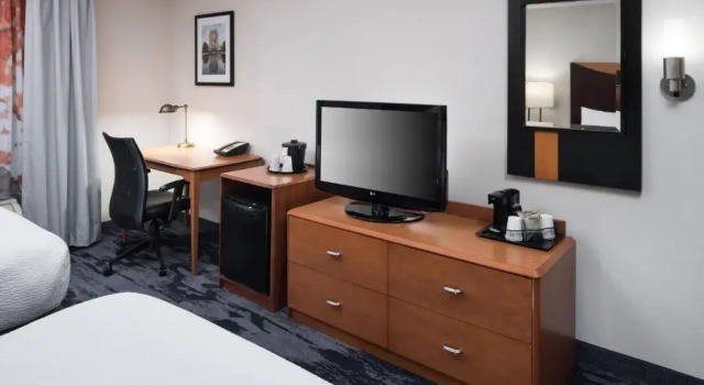 Четырёхместный номер Standard Fairfield Inn & Suites South Bend at Notre Dame