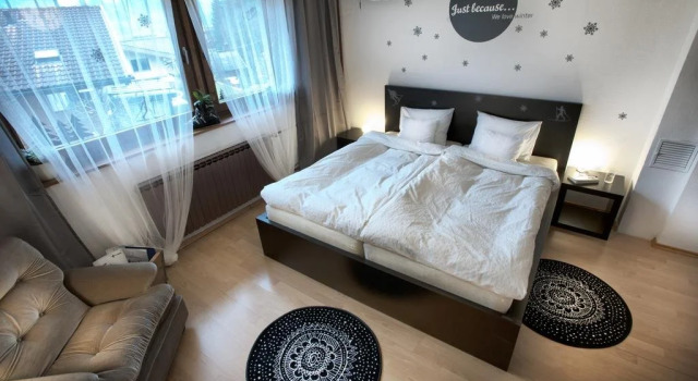 Haus Sonneneck, Rezerwuj Apartament Hotele w Tyrol z parkingiem, Parking