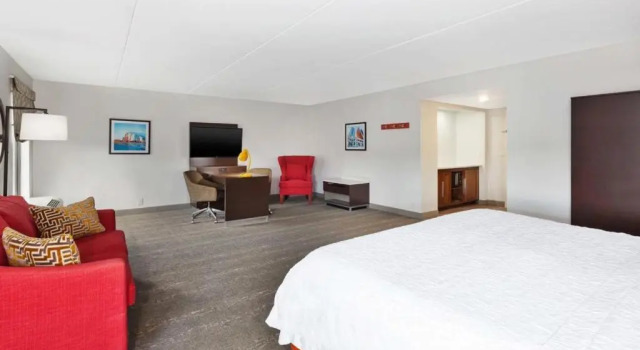 Люкс c 1 комнатой Hampton Inn Columbus/Delaware I-71 North