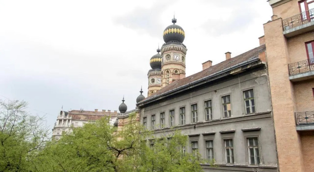 Luxury 2br Apt by the Synagogue, Забронировать Отель Будапешт Центральная Венгрия, рядом с Станция метро Vorosmarty Square