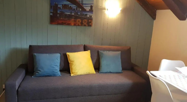 Studio Duplex Place de la Grenette, Забронировать Апартаменты/квартира Отели в центре Салланш, в центре