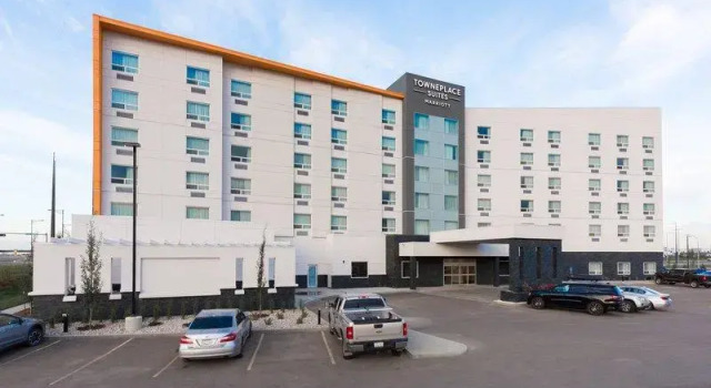 Двухместный люкс с 2 комнатами TownePlace Suites by Marriott Edmonton South