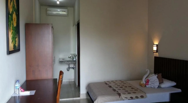 Desak Putu Putra Homestay