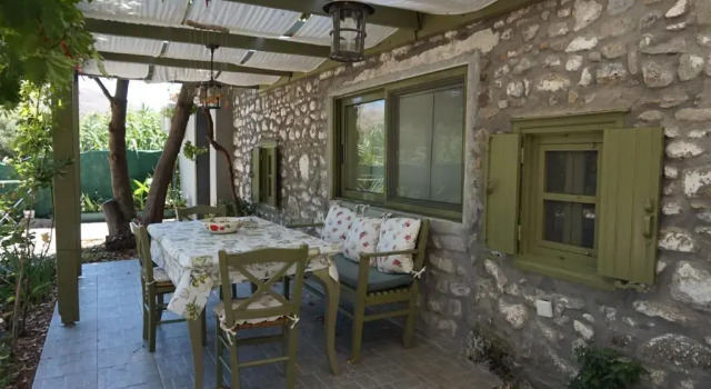 Студия Chalantra Residence