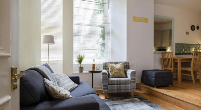 Sunshine On Leith Apartment