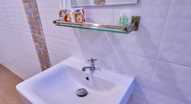 Двухместный номер Standard с балконом и с видом на сад HueanKhamHom Resort