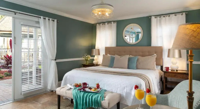 Номер Standard с видом на море Bayfront Marin House