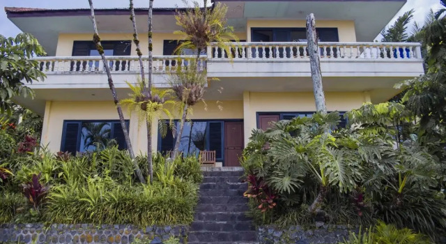 Foresta Inn Family Resort, Prenota Resort Hotel 3 stelle a Trawas, 3*