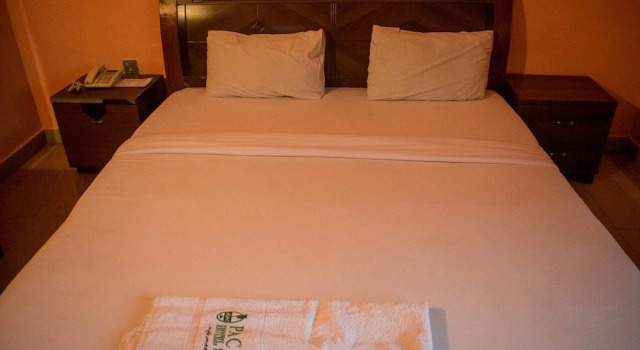 Номер Standard Pacific Hotels & Suites