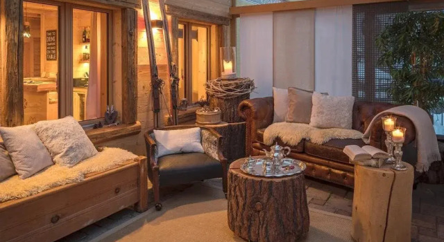 Hotel Chesa Staila, Book Bed and Breakfast La Punt Chamues-ch 
