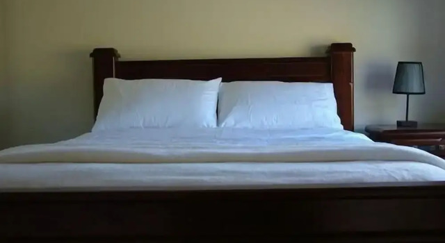 Halls on Falls Homestead, Book Hotel Hoteller i Strath Creek med parkering, Parkering