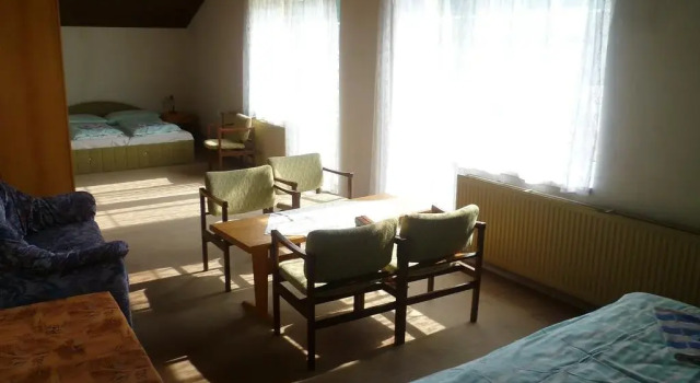 Pension Migr, Reservar Hotel Hotéis em Harrachov com piscina, Piscina