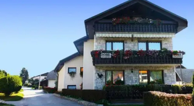 Sobe apartma Milena, Забронировать Отель Отели Гореньска 3 звезды, 3*