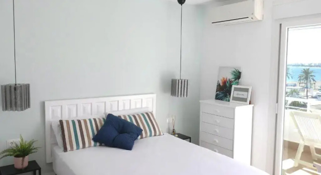 Sunny Beach View Duplex wWi-Fi Pool AC - Alojamientos La Torre