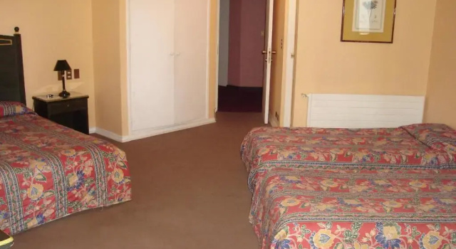 Четырёхместный номер Standard Hotel Alicante