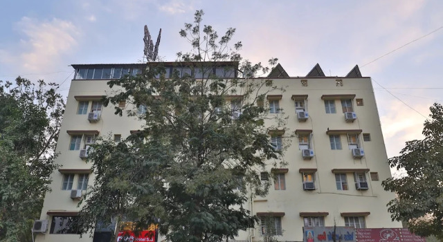 OYO 26999 Hotel Sg