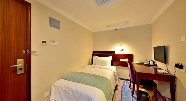 Одноместный номер Standard Haijun Hotel