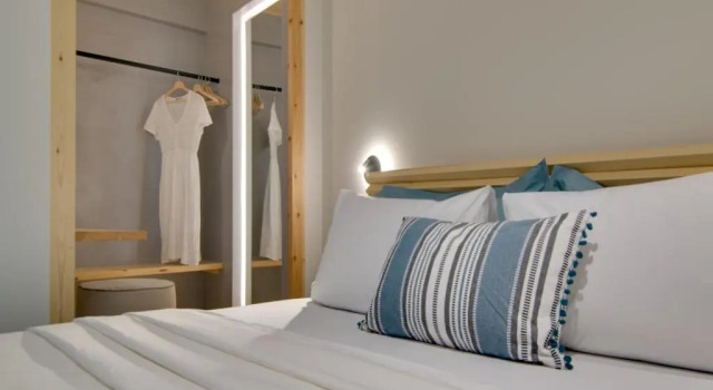 Апартаменты с видом на озеро Selin Luxury Residences