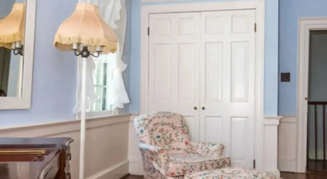 Четырёхместный люкс Deluxe с балконом Oak Grove Bed and Breakfast