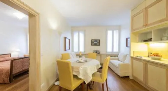 Romantic Suite San Marco, Забронировать Отель Сан-Марко Венеция, рядом с Театр Россини