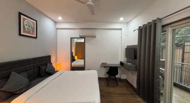 Студия Housr Sector 43 Gurgaon Paras Hospital