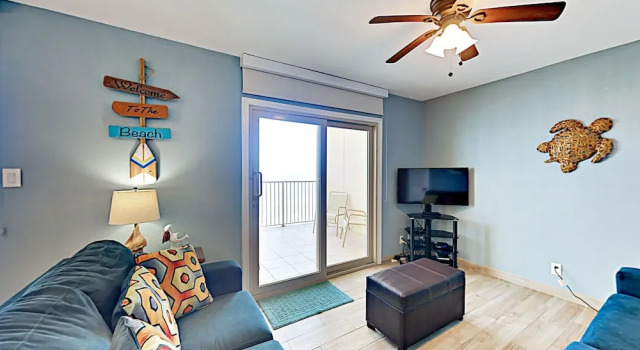 Hip Gulf-Side Unit 1004 - 1 Br Condo, Buchen Sie Ferienwohnung Hotels in Padre Island mit Parkplatz, Parkplätze