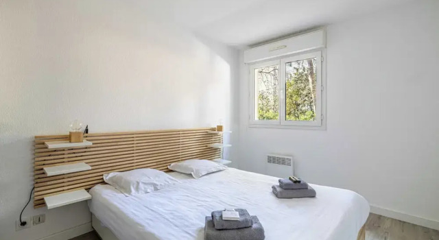 Апартаменты Comfort and Serenity With A/c, Parking and Balcony