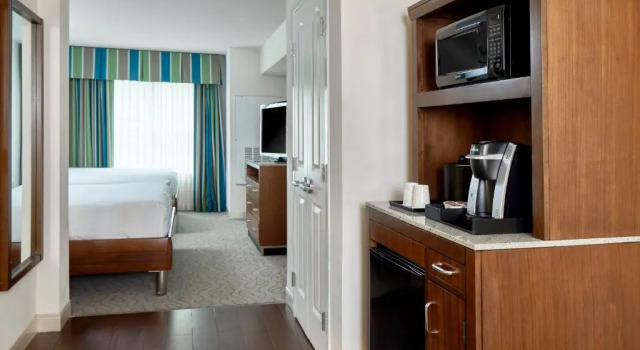 Полулюкс Hilton Garden Inn Atlanta Midtown
