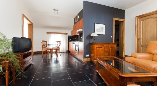 Четырёхместный люкс Grand Aparthotel Le Manoir du Capitaine