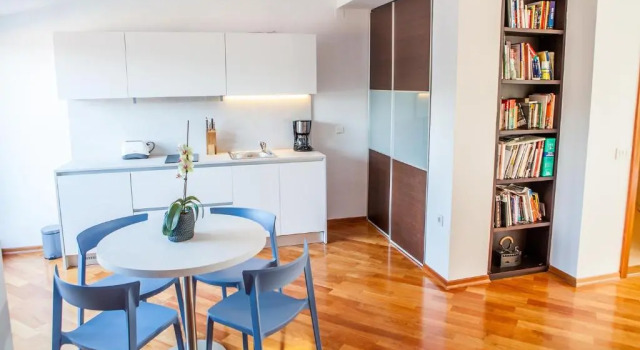Студия Apartment Lunta