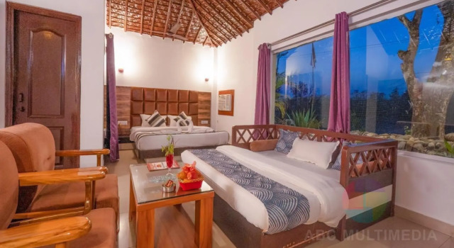 Corbett Fun Resort, Rezerwuj Ośrodek wypoczynkowy Hotele w Uttarakhand z basenem, Basen