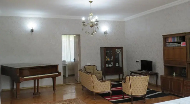 ORJONI-HOTEL, Rezervovat Hotel Hotely v Imereti s parkováním, Parkování