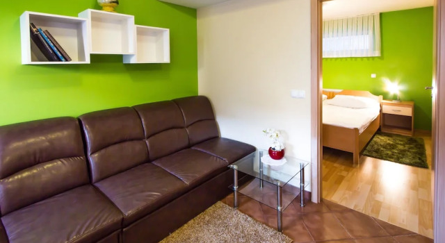 Апартаменты c 1 комнатой Rooms & Apartments Kepic, AIRPORT accomodation