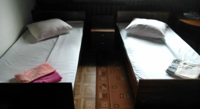 Vana Tall Guesthouse, Book Pension Hoteller i Järvamaa med parkering, Parkering