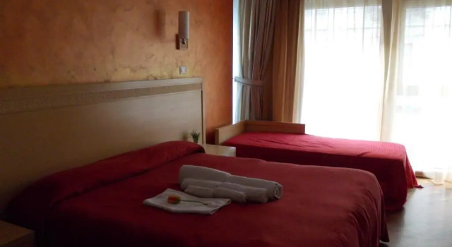 Четырёхместный номер Standard Hotel Catania Town